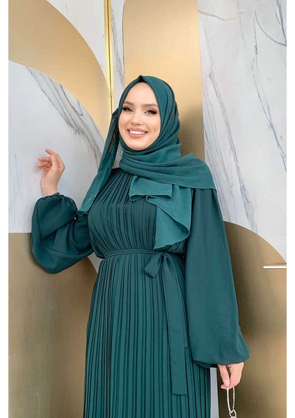 Bym Piliseli Kat Kat Detaylı Astarlı Elbise 3836 Zümrüt fırsatları