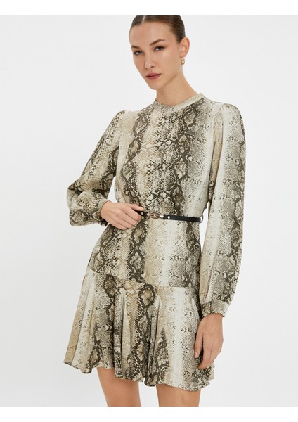 Mini Elbise Uzun Kollu Kemer Detaylı Fırfırlı Yılan Derisi Desenli fiyatları
