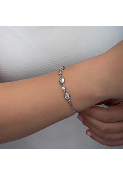 Gümüş Oval Taşlı Kadın Bileklik modelleri