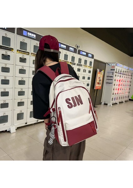 Büyük Kapasiteli Sırt Çantası (Yurt Dışından) modelleri