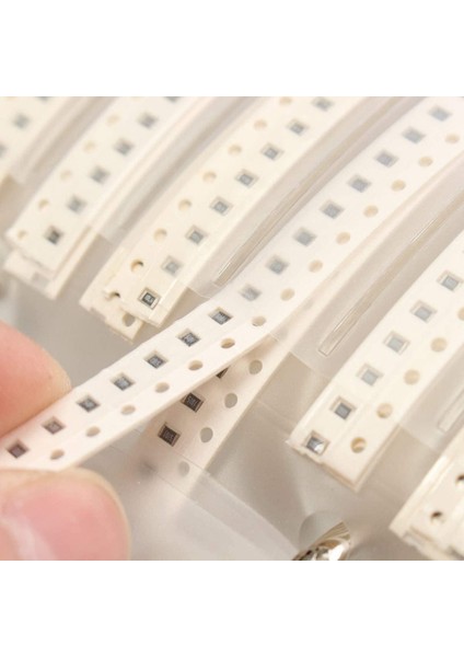 8500PCS Kapasite Örnek Kitabı, 170 Değer Tüm Seri Smd Ohm Kondansatör, 1% Smd Direnç Örnek Kitabı Çeşitli Kit, 0402 (Yurt Dışından)