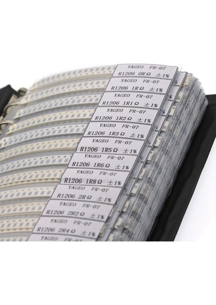 8500PCS Kapasite Örnek Kitabı, 170 Değer Tüm Seri Smd Ohm Kondansatör, 1% Smd Direnç Örnek Kitabı Çeşitli Kit, 0402 (Yurt Dışından)