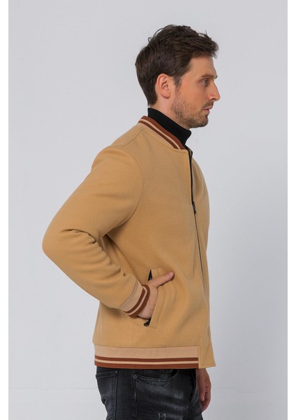 Erkek Regular Fit Fermuarlı Pilot Yaka Cepli Kışlık Astarsız Kaşe Mont
