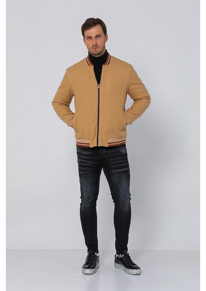 Erkek Regular Fit Fermuarlı Pilot Yaka Cepli Kışlık Astarsız Kaşe Mont