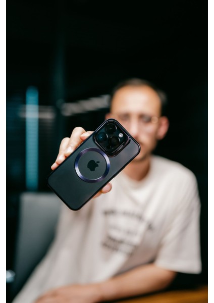 Apple Iphone 14 Pro Max Kılıf Magsafeli Arkası Şeffaf Kamera Korumalı Standlı Klon Kapak
