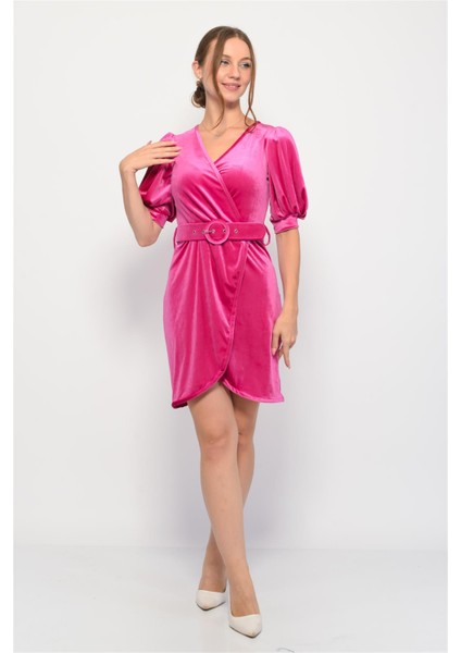 Kadife Kruvaze Yaka Kısa Balon Kol Mini Elbise Pembe modelleri