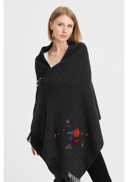 Kadın Triko Pirinç Örgü Işlemeli Yün Şal K.füme