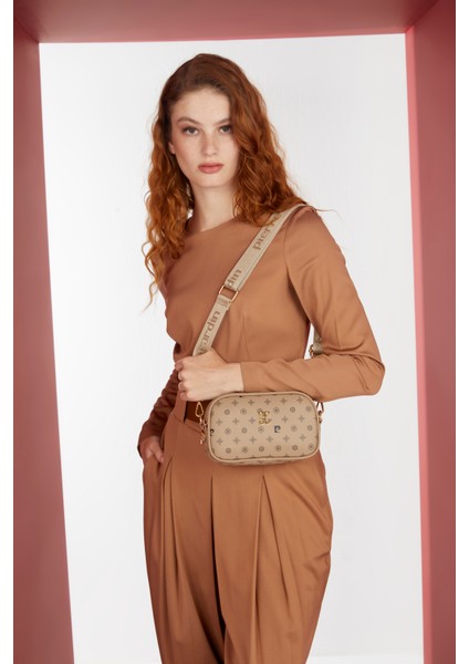 Kadın Vizon Kıs Monogram Çapraz Çanta 05PO23Y1731-MN Vk
