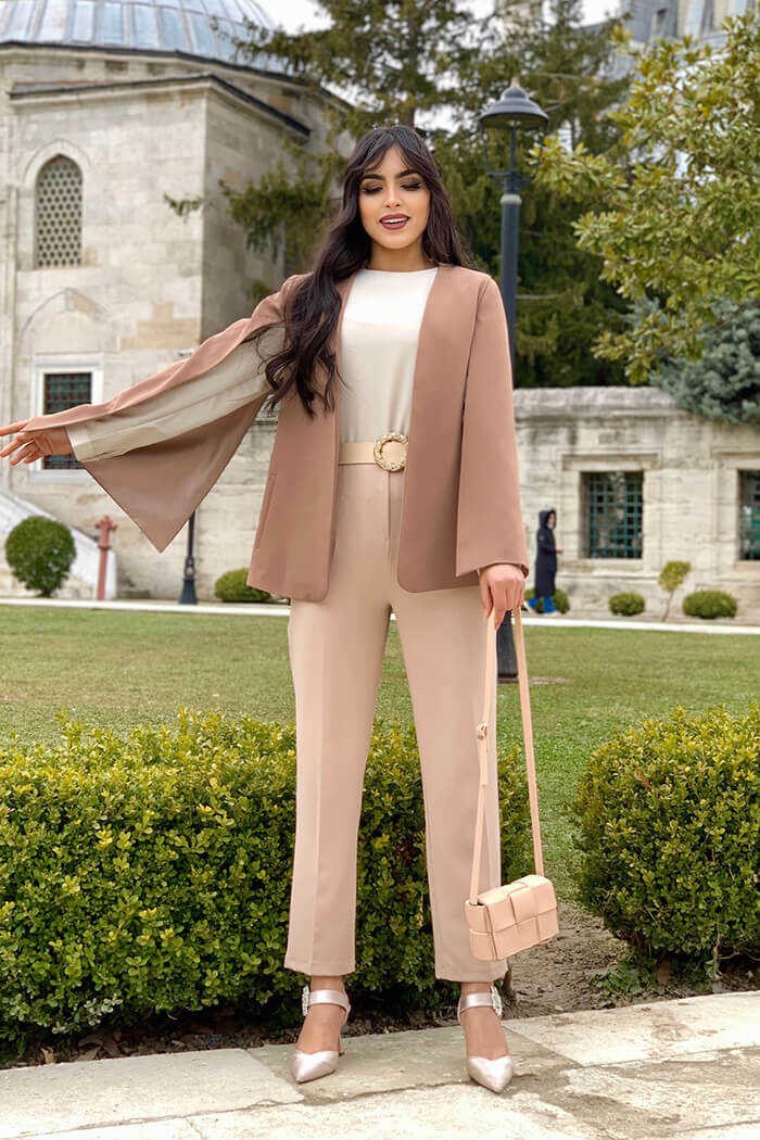 Bym Fashion Pelerin Kol Görünümlü Düz Astarlı Ceket 7666 Vizon