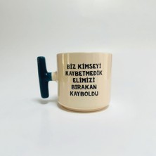 Mor Mürekkep Biz Kimseyi Kaybetmedik Elimizi Bırakan Kayboldu Baskılı Mavi Kulplu T Kupa