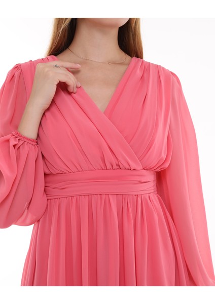 Kruvaze Yaka Korsajlı Büzgülü Şifon Elbise indirimleri