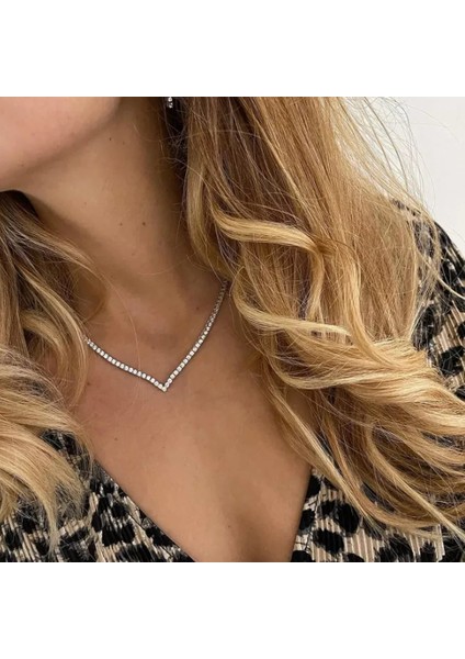 Taşlı Su Yolu V Tasarım Abiye Kolye modelleri