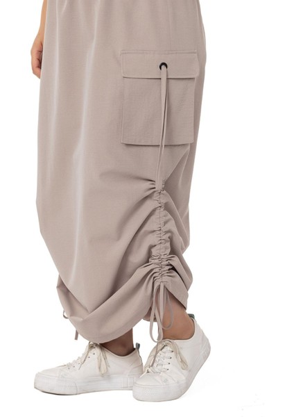 Büyük Beden Yanlardan Büzgü Detaylı Beli Lastikli Paraşüt Uzun Taş Rengi Etek indirimleri