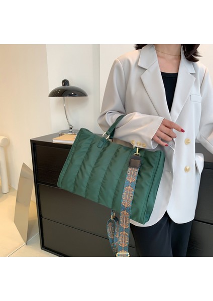 Siyah Kadın Üst Saplı Çanta Moda Büyük Kapasiteli Naylon Yastıklı Crossbody Çanta Düz Renk Kadın Seyahat Bez Çantalar Bayanlar Omuz Çantası (Yurt Dışından) indirimleri