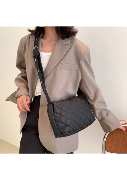 Siyah Eşkenar Dörtgen Bir Moda Kadın Omuz Çantası Kapitone Pamuklu Crossbody Çanta Eşkenar Dörtgen Flap Çanta Seyahat Alışveriş Için Lüks Tasarımcı Tote Çanta Çanta (Yurt Dışından)