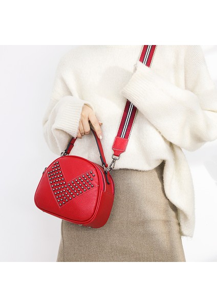 Siyah 100% Dana Kadın Çanta Moda Kadın Çanta Lüks Hakiki Deri Perçin Kadın Messenger Tote Çanta Marka Bayanlar Omuz Çantası (Yurt Dışından) indirimleri