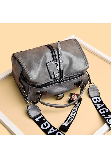 Pembe 2021 Yeni Moda Işlevli Kadın Çanta Yüksek Kaliteli Deri Kadın Omuz Çantaları Tasarımcı Perçin Kadın Messenger Tote Çanta (Yurt Dışından) modelleri