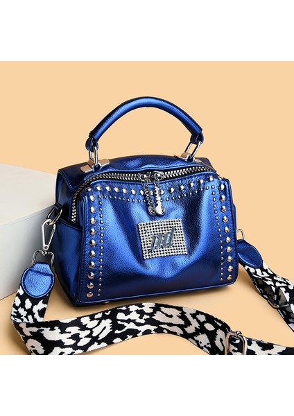 Mavi Marka Kadın Deri Çanta Moda Perçin Kadın Çantası Siyah Bayanlar Için Yüksek Kapasiteli Crossbody Çanta 2020 Yeni Lüks Omuz Çantası (Yurt Dışından) fırsatları