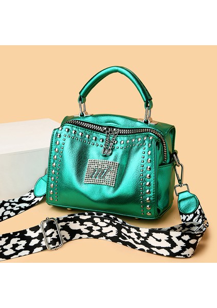 Mavi Marka Kadın Deri Çanta Moda Perçin Kadın Çantası Siyah Bayanlar Için Yüksek Kapasiteli Crossbody Çanta 2020 Yeni Lüks Omuz Çantası (Yurt Dışından) indirimleri