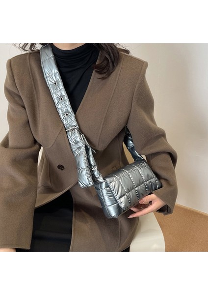 Gümüş Mini Stil D Moda Kadın Omuz Çantası Kapitone Pamuklu Crossbody Çanta Eşkenar Dörtgen Flap Çanta Lüks Tasarımcı Tote Çanta Seyahat Alışveriş Için Çanta (Yurt Dışından)