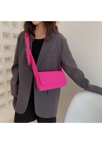Siyah Moda Yastıklı Kapitone Crossbody Çanta Düz Renk Tasarımcı Shopper Kılıfı Kemer Tokası Kadın Crossbody Çanta Omuz Çantası (Yurt Dışından)