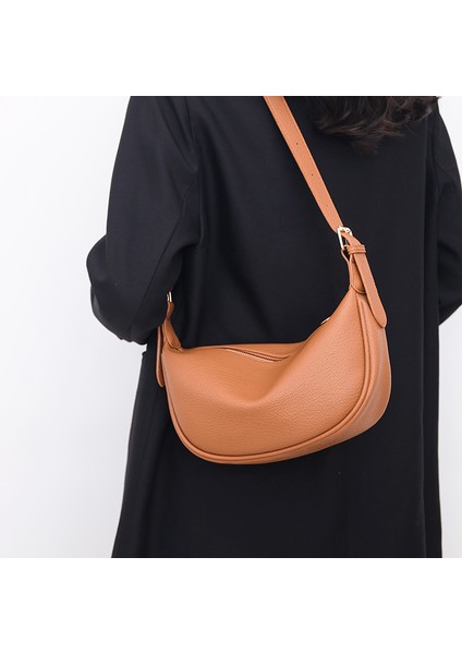 Siyah Omuz Crossbody Askılı Çanta Femele Geniş Kayış Kadın Crossbody Çanta Katı Klasik Bayan Çanta Lüks Kepçe Çanta Kadın Çantaları (Yurt Dışından) modelleri
