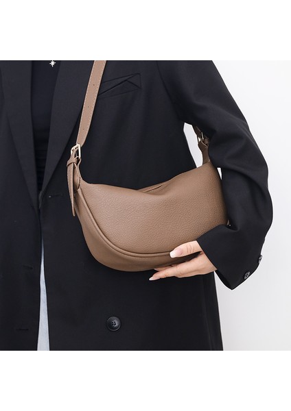 Siyah Omuz Crossbody Askılı Çanta Femele Geniş Kayış Kadın Crossbody Çanta Katı Klasik Bayan Çanta Lüks Kepçe Çanta Kadın Çantaları (Yurt Dışından) indirimleri
