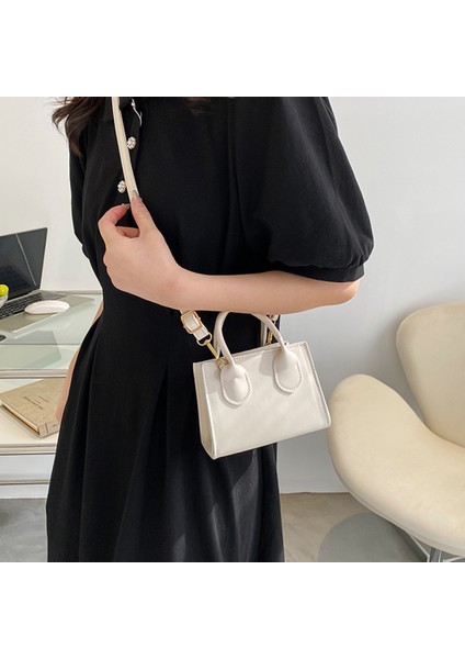 Siyah 2022 Düz Renk Pu Deri Kadınlar Için Crossbody Çanta Zincir Kadın Omuz Çantaları Mini Çantalar Seyahat Çapraz Vücut Çanta (Yurt Dışından) fırsatları