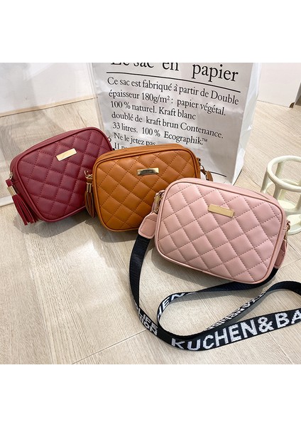 Kırmızı Rhombic Küçük Kare Çanta 2022 Yeni Popüler Omuz Çantası Kadın Düz Renk Pu Deri Mini Fermuar Çanta Kadın Crossbody Çanta (Yurt Dışından) fırsatları