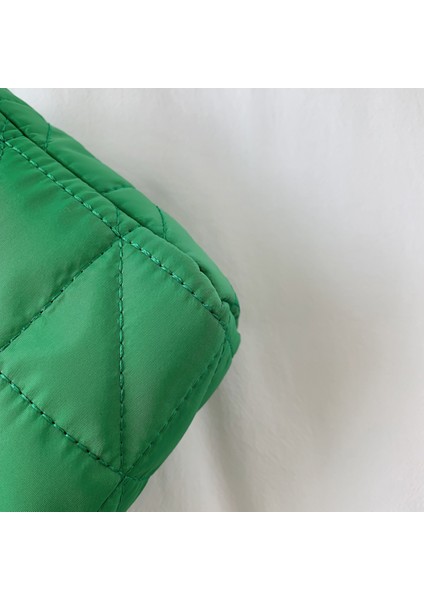 Siyah Moda Kadın Çanta Düz Renk Tasarımcı Yastıklı Kapitone Crossbody Çanta Kemer Tokası Kadın Crossbody Çanta Alışveriş Için (Yurt Dışından) fırsatları