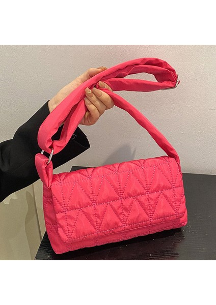 Gül Kırmızı Eşkenar Dörtgen Koltukaltı Çanta Kapitone Crossbody Tek Kollu Çanta Küçük Kare Flap Cep Bayanlar Kızlar Için Pamuk Yastıklı Seyahat Ofis Çanta (Yurt Dışından)