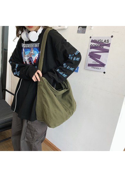 Siyah Japon Harajuku Kadın Omuz Çantası Düz Renk Retro Crossbody Messenger Çanta Yumuşak Cepler Alışveriş Için Büyük Kapasiteli (Yurt Dışından) fiyatları