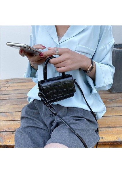 Siyah Retro Eğilim Kadın Tote Omuz Çantaları Kadın Deri Düz Renk Zincir Mini Çantalar ve Çanta Moda Nefis Alışveriş Çantası (Yurt Dışından) indirimleri