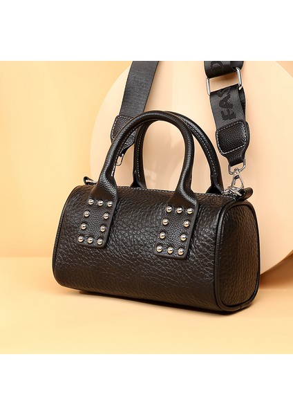 Siyah 2023 Yeni Marka Deri Bayan Tasarımcı Çanta Messenger Çanta% 100 Sığır Derisi Omuz Crossbody Çanta Kadınlar Için Yeni Sezon Desen (Yurt Dışından) fiyatları