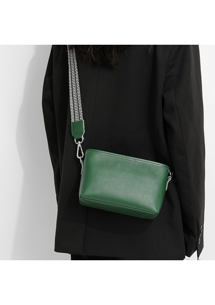 Siyah Inek Derisi Deri Klasik Çanta Kadınlar Için Gelişmiş Doku Tote Omuz Çantası Geniş Kayış Tasarımcı Çanta Crossbody Çanta Çanta Satchel (Yurt Dışından) indirimleri