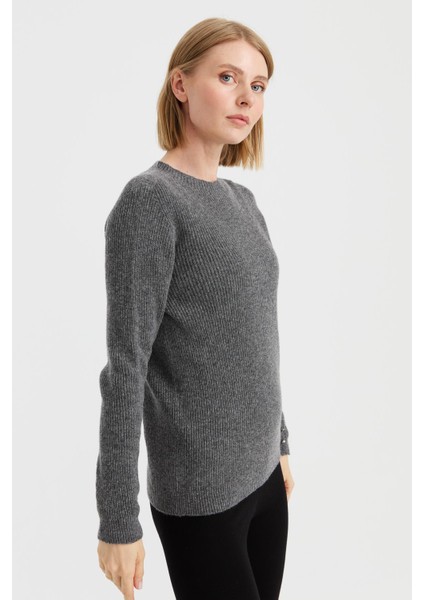 Kadın Sıfır Yaka Kol Ucu Düğmeli Yün Kazak Füme fırsatları