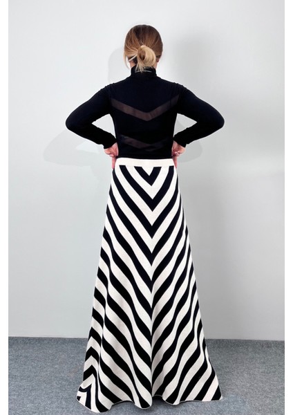 Kadın Geo Maksi Premium Triko Etek fırsatları