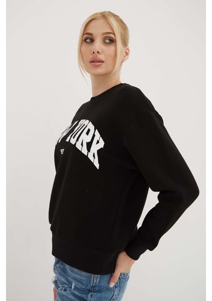 Pamuklu Baskılı Bisiklet Yaka Relaxed Fit Sweat Bayan Sweat 23K0158K1 fiyatları