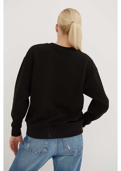 Pamuklu Baskılı Bisiklet Yaka Relaxed Fit Sweat Bayan Sweat 23K0158K1 fırsatları