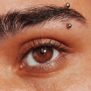 Gümüş Renkli Cerrahi Çelik Kaş Piercingi 8 mm