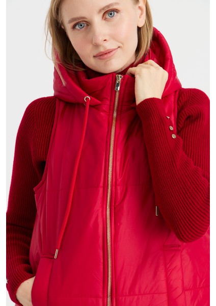 Kadın Kapüşonlu Kısa Kapitone Yelek Kırmızı fiyatları
