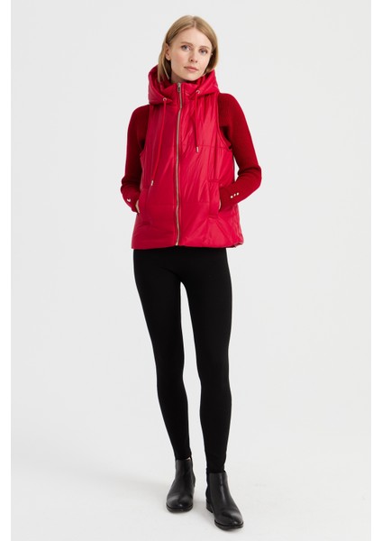 Kadın Kapüşonlu Kısa Kapitone Yelek Kırmızı modelleri