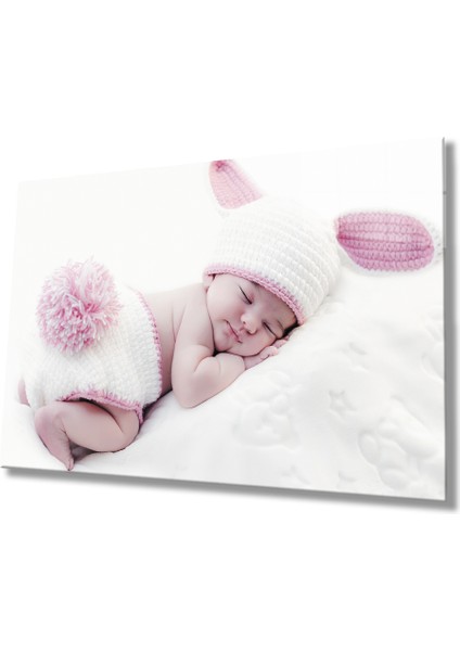 Şapkalı Uyuyan Bebek Cam Tablo