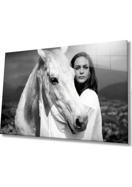 Siyah Beyaz Insan Fotoğrafları Kadın ve Atand Horse