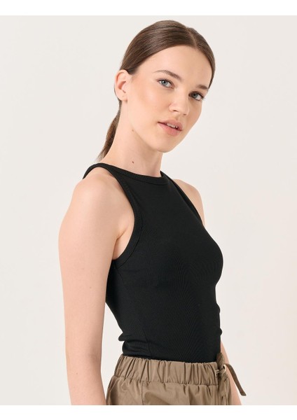 Siyah Dar Kesim Kolsuz Halter Yaka Basic Örme Atlet