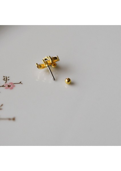 Taş Sallantılı Helix Piercing Kıkırdak Cerrahi Çelik Gold Renk fırsatları