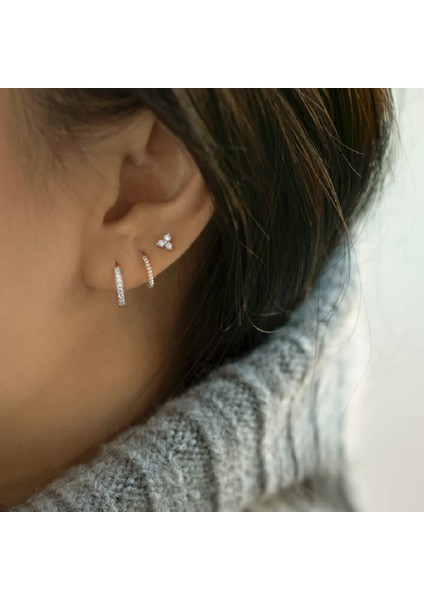 Cerrahi Çelik Mini Üçtaş Tragus Piercing Helix Kıkırdak Gold Renk modelleri