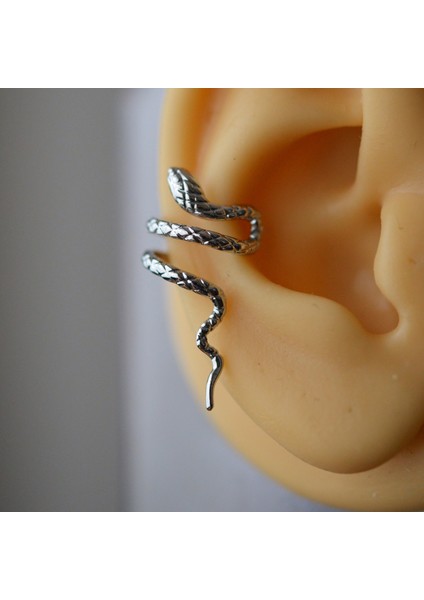 Gümüş Renkli Çelik Yılan Model Earcuff Yılan Sıkıştırma Kıkırdak Küpesi