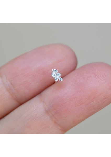 925 Ayar Mini Yaprak Model Hızma Çiçek Figürlü Burun Piercingi