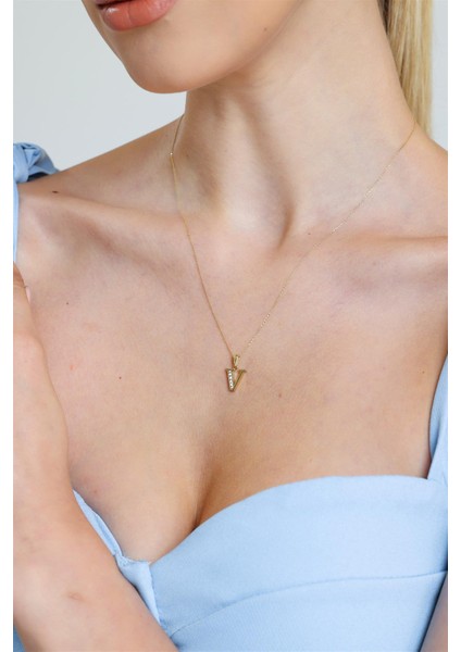 Altın Taşlı V Harfi Kolye indirimleri